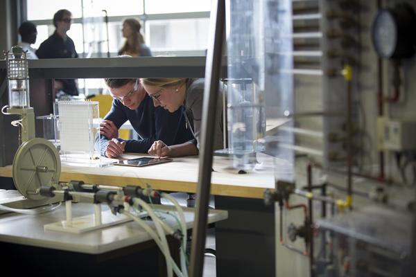 College of Distinction 2017-2018_Engineering.jpg