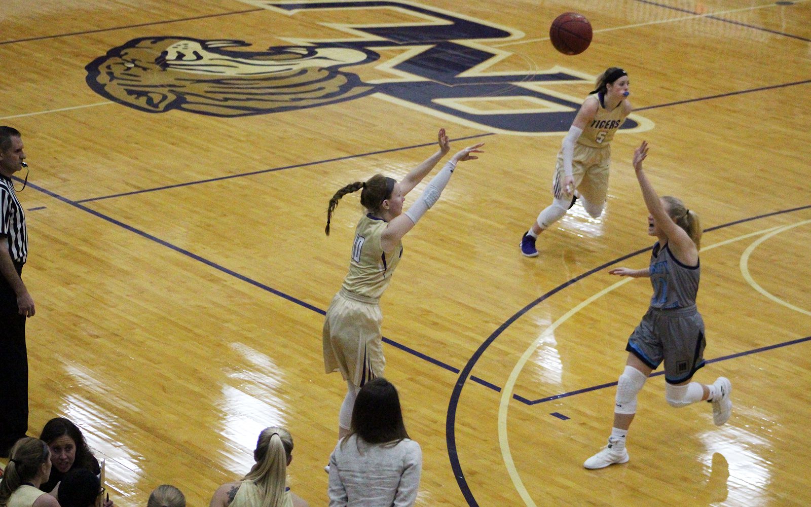 Olivet athletics_Tigers_women basketball_Tigerball_2018-2019_CCAC_Web1.jpg