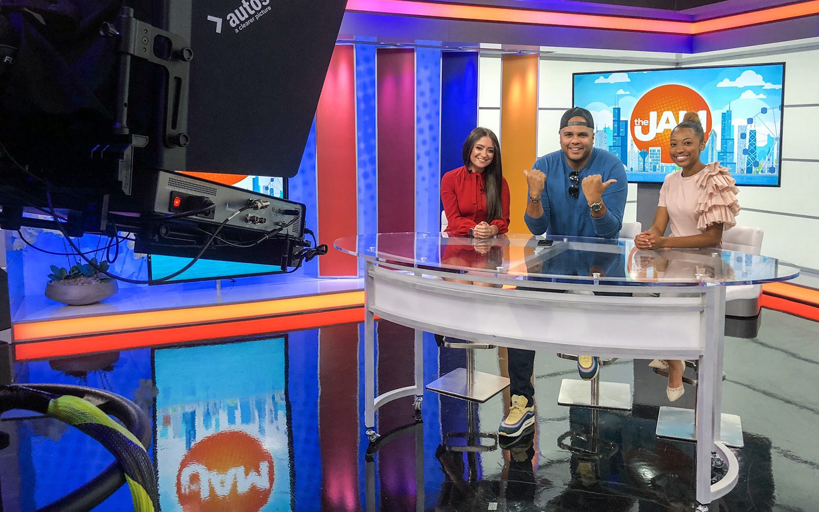 Olivet students_multimedia communications_Internship_Alyssa Franklin_WCIU The Jam_Web.jpg