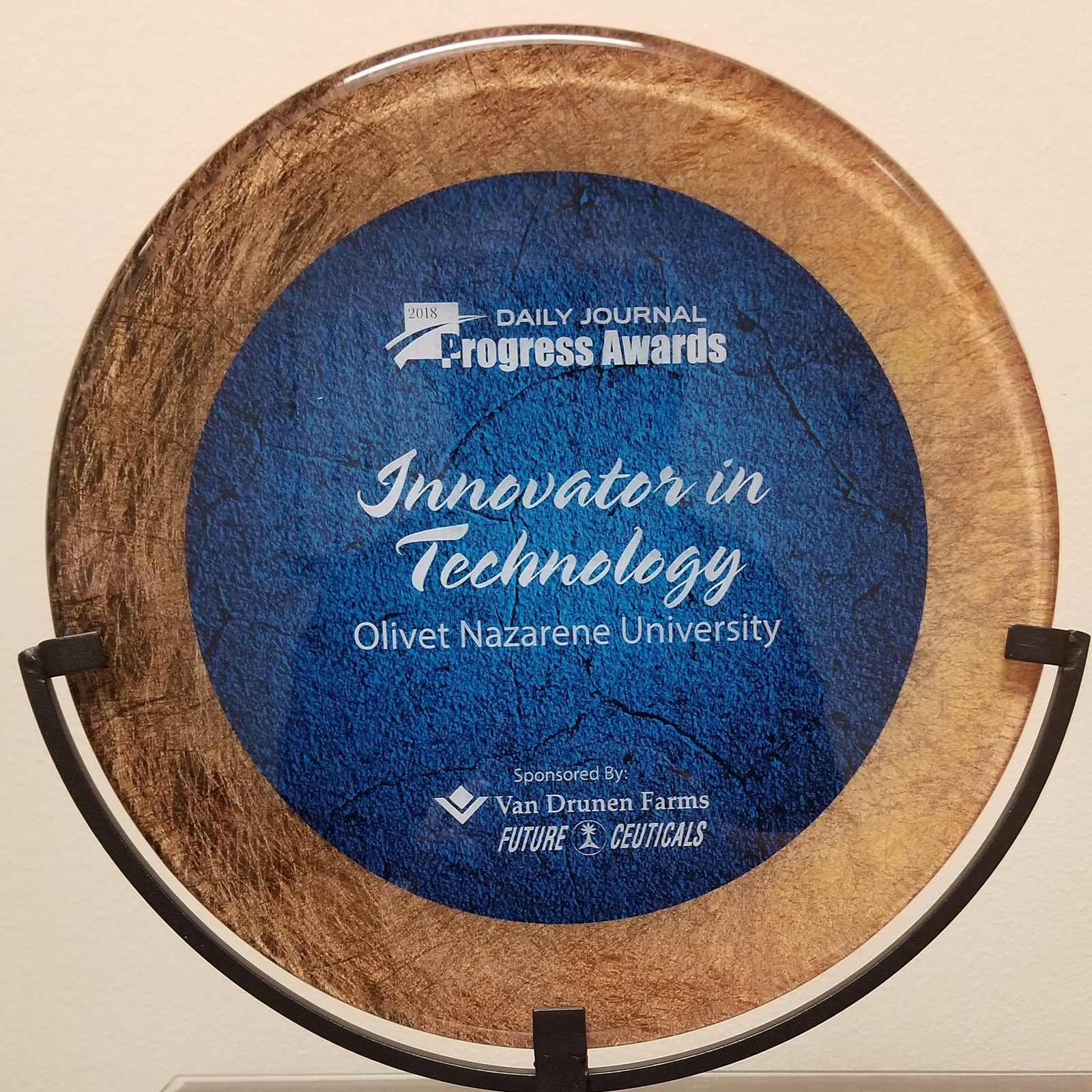 Olivet_Award_2018 Progress Award_Innovator in Technology_Web.jpg