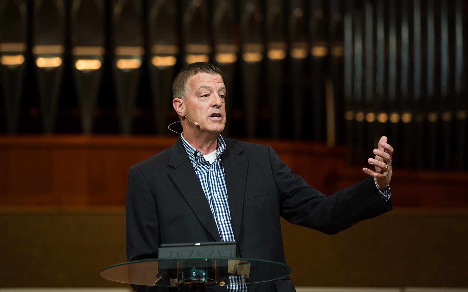 Olivet_Nazarene_chapel_speakers_habits_holcomb_bowling_spring_2020_web2.jpg