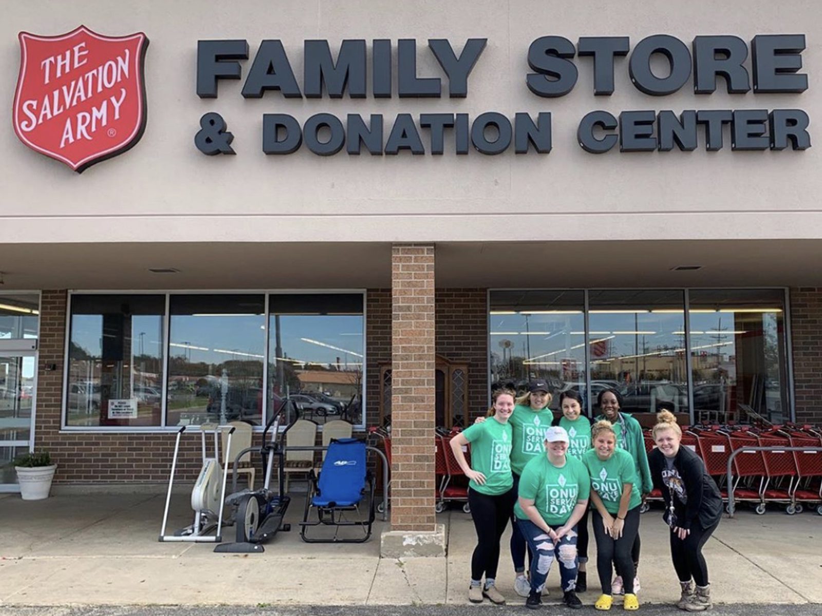 Olivet_ONU_serve_day_students_volunteer_staff_2019_web3.jpg