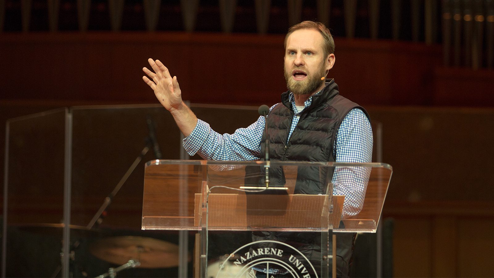 Olivet_Spring 2018 chapel_Christopher Pollock_Web.jpg