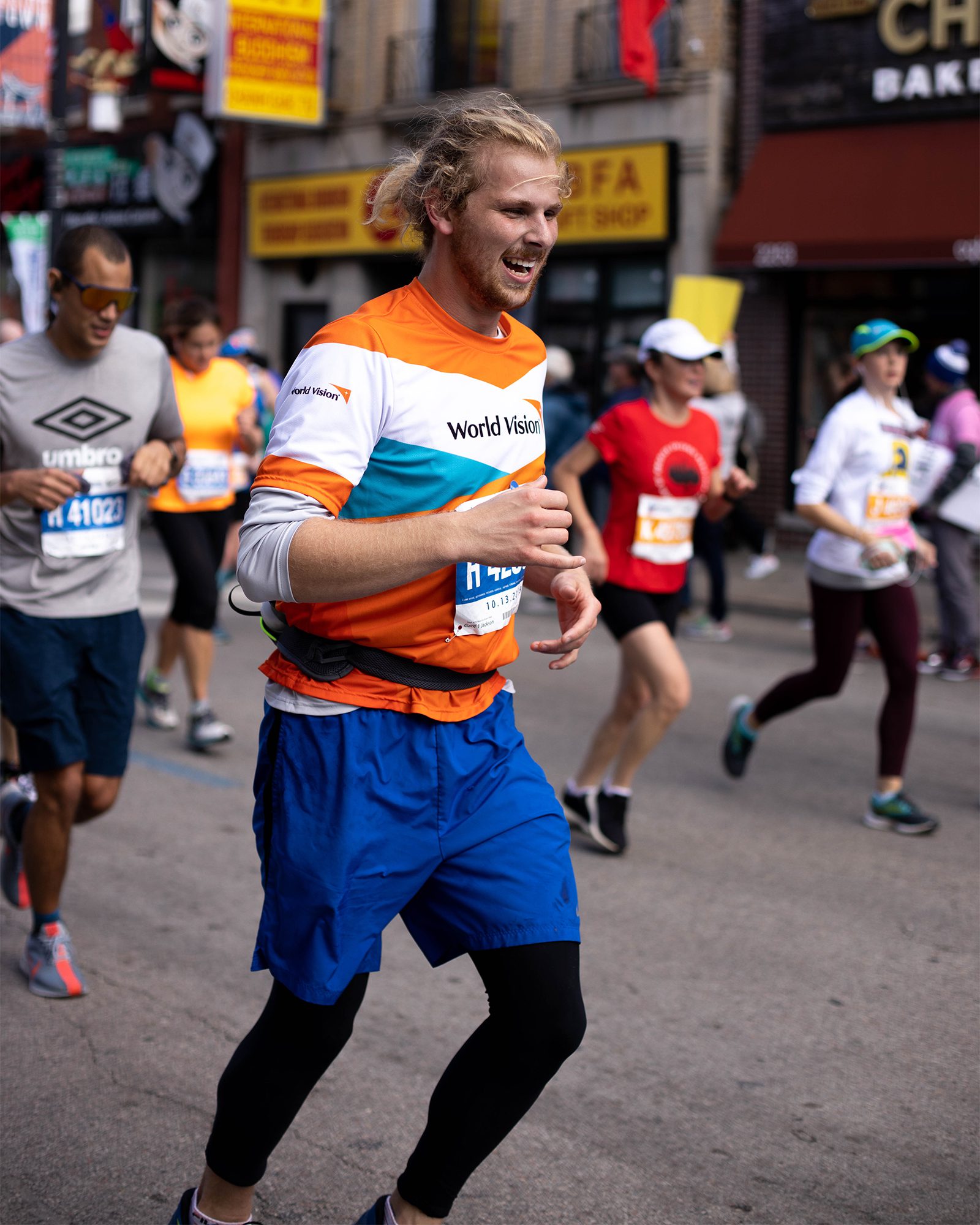 Olivet_chicago_marathon_team_world_vision_water_Edwards_2019_web1.jpg