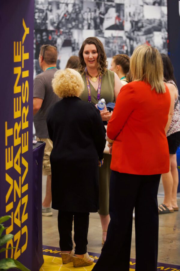 Women chat at Olivet event in Indianapolis