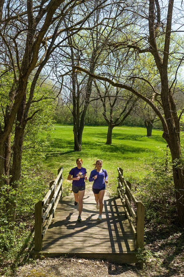 Photo of a pair of runners