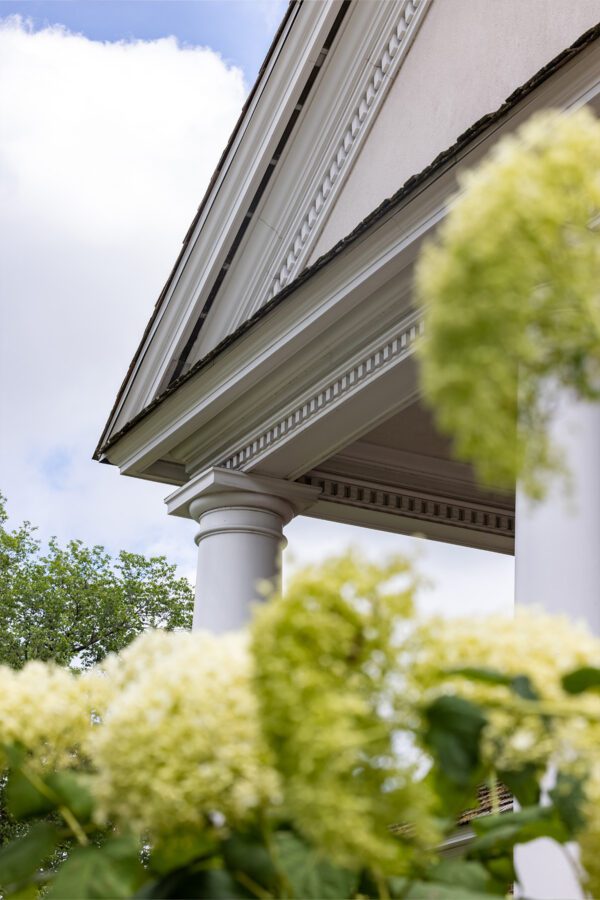 Detail photo of building trimming