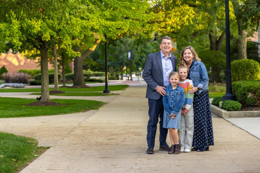 Brian and Lynda Allen with their granddaughters