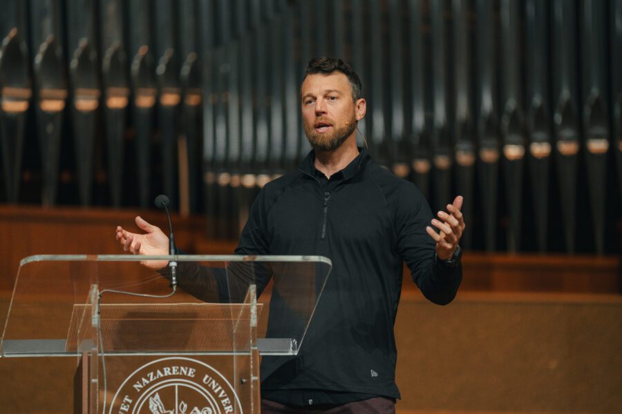 Ben Zobrist speaking at podium