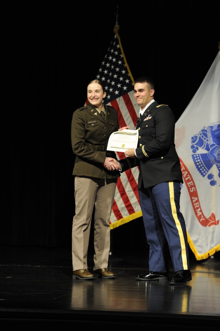 Hannah Sowatzke earning award