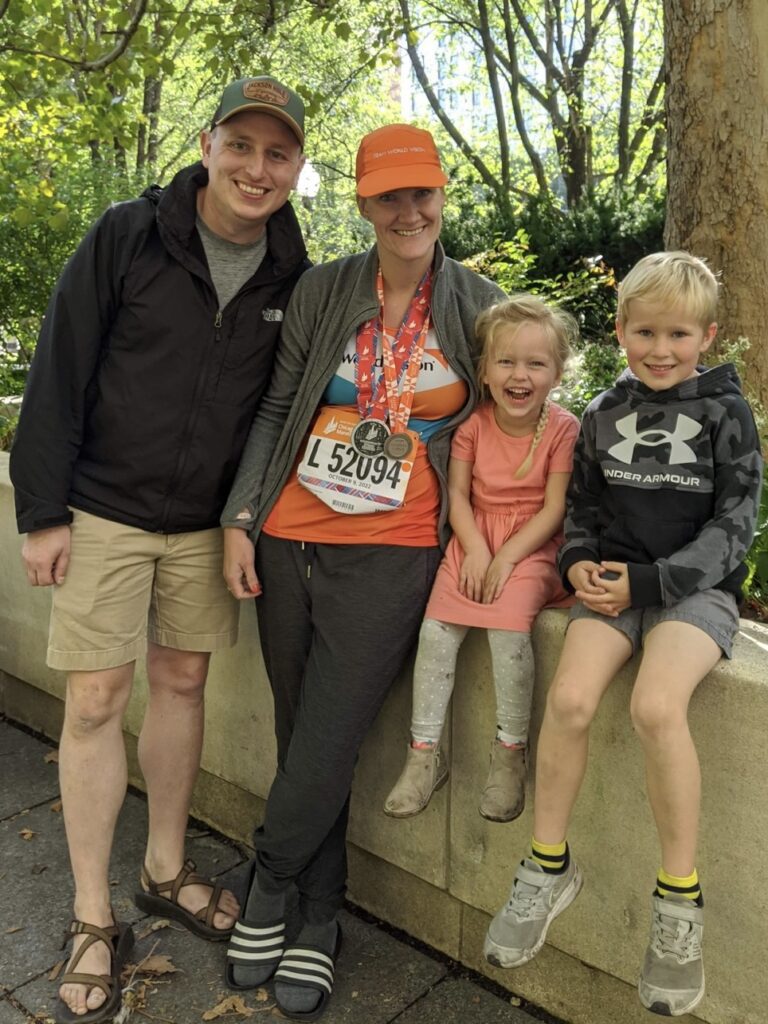 Elyse and her family at the Chicago marathon