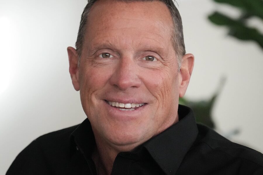 Barton Garvin Headshot