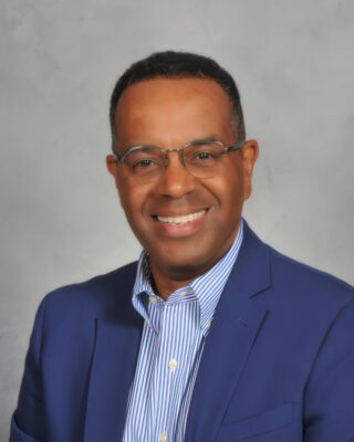 Dr. Warren Rodgers headshot