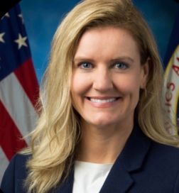 Suzanne Bell headshot