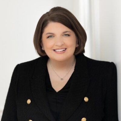 Cheri Betz headshot