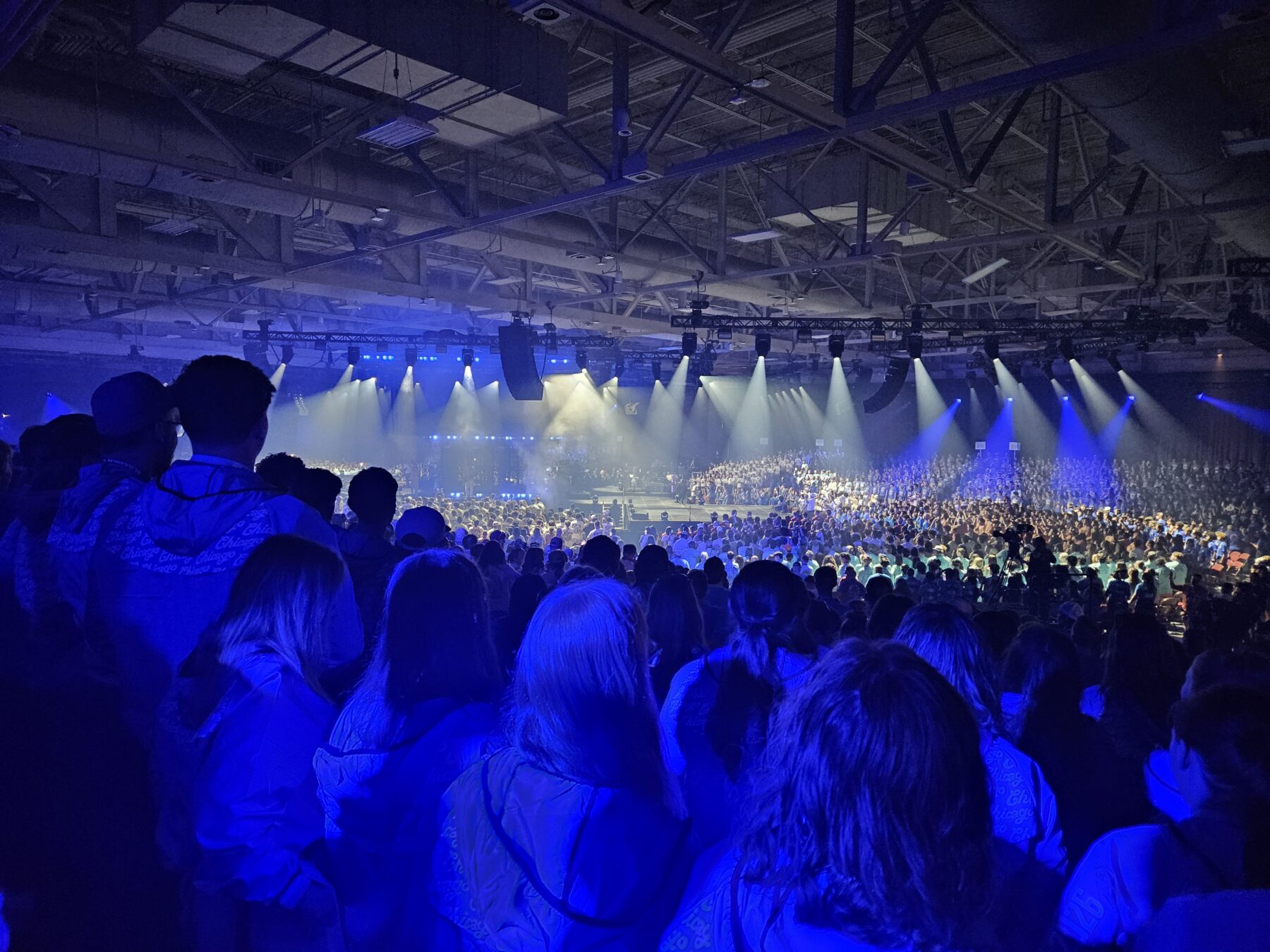 A picture of everyone at NYC at one of the worship sessions.